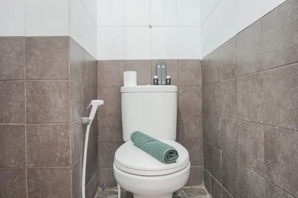 Джакарта: Homey And Comfortable Studio At Green Pramuka City Apartment