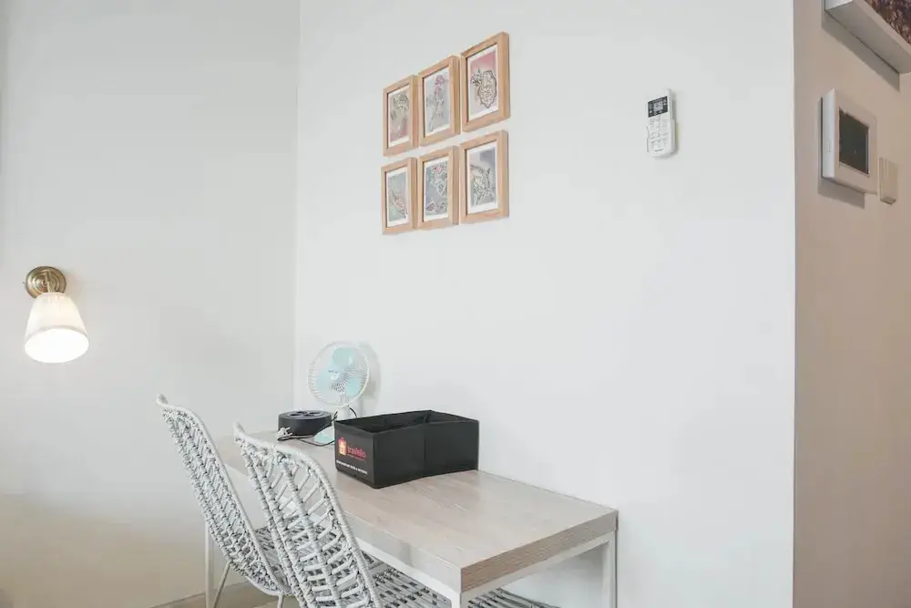 Minimalist Studio Room With City View At West Vista Apartment — фото 1