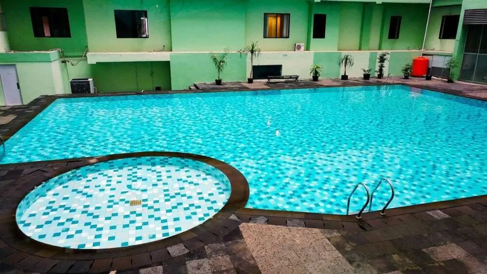 Джакарта: Homey And Modern 2Br At Menteng Square Apartment