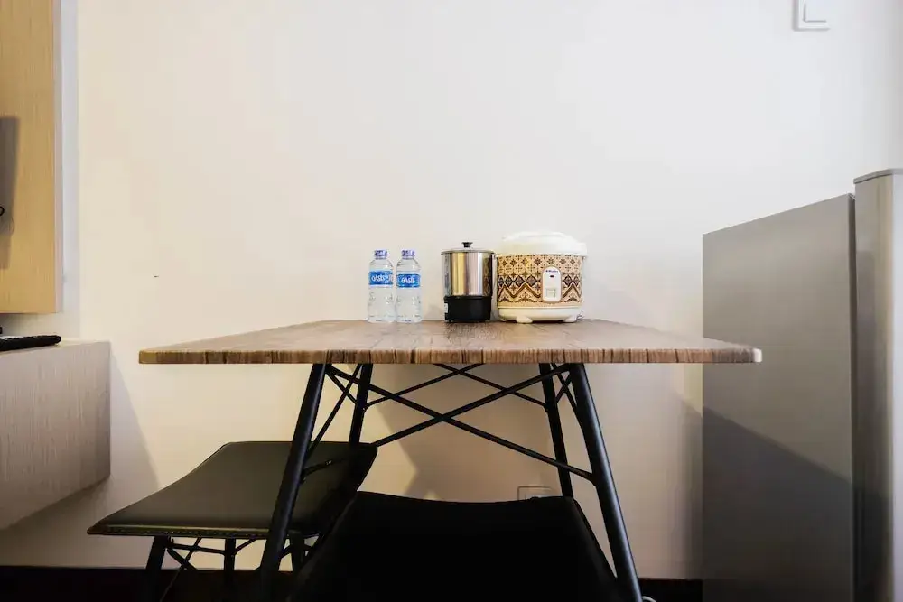 Депок: Cozy Living Studio Room At Cinere Resort Apartment