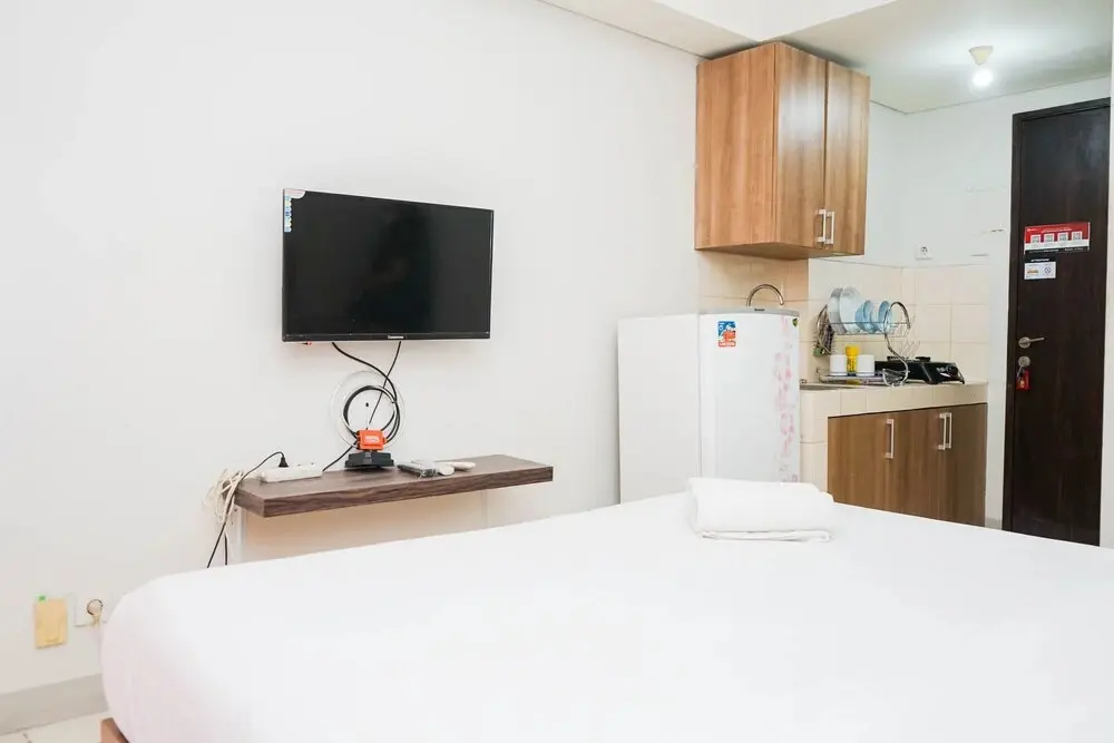 Южный Тангеранг: Cozy And Simply Studio At Serpong Greenview Apartment