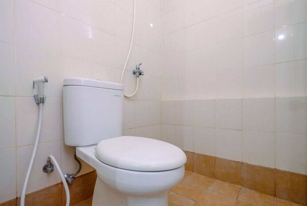 Джакарта: Comfort 2Br With City View Bassura City Apartment