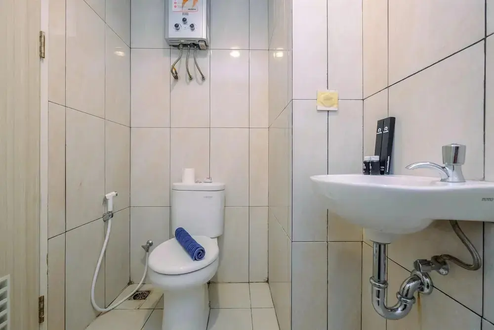 Бекаси: Comfortable Studio Room At Grand Kamala Lagoon Apartment