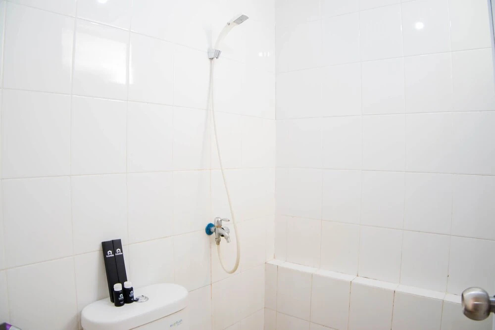 Джакарта: Nice And Comfort 2Br At Bassura City Apartment