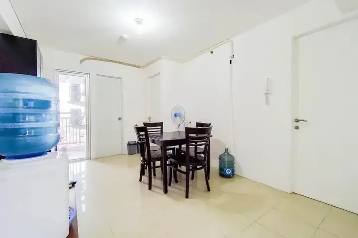 Джакарта: Scenic 2Br With City View At Bassura City Apartment