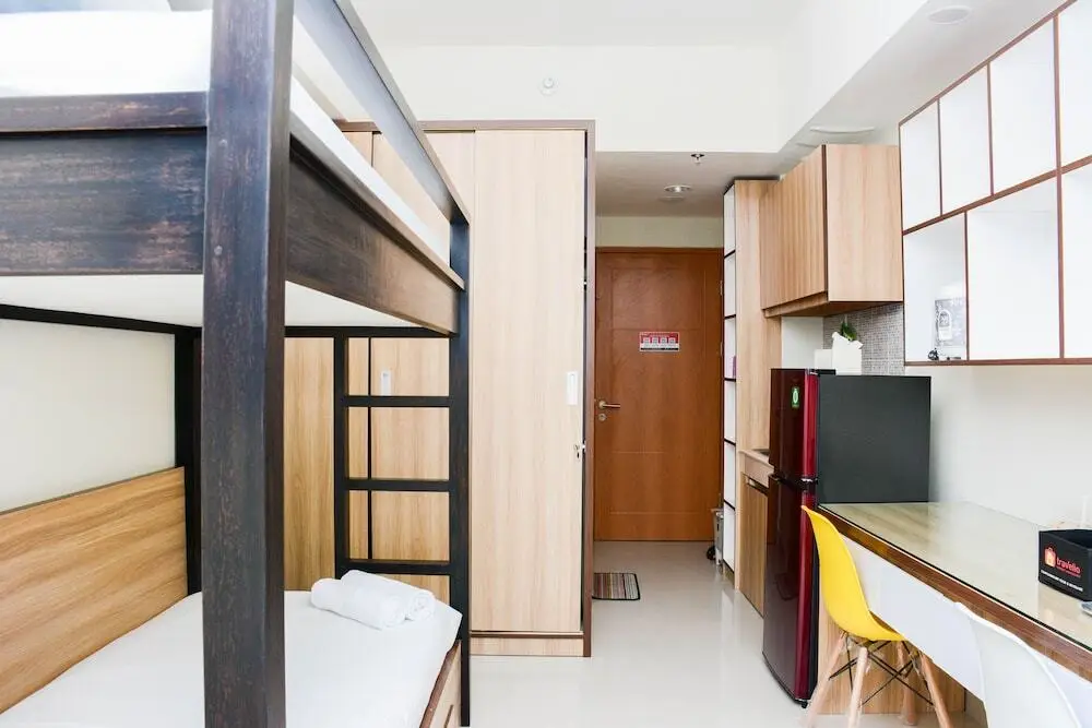 Депок: Cozy Studio with Single Bed at Evenciio Margonda Apartment