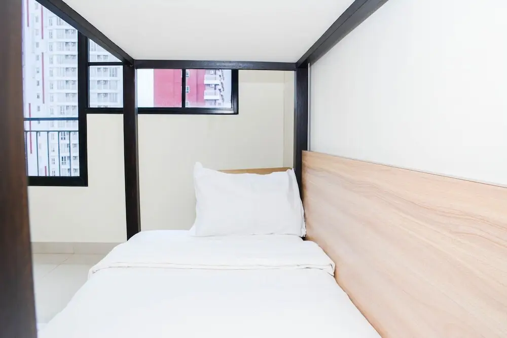 Депок: Cozy Studio with Single Bed at Evenciio Margonda Apartment