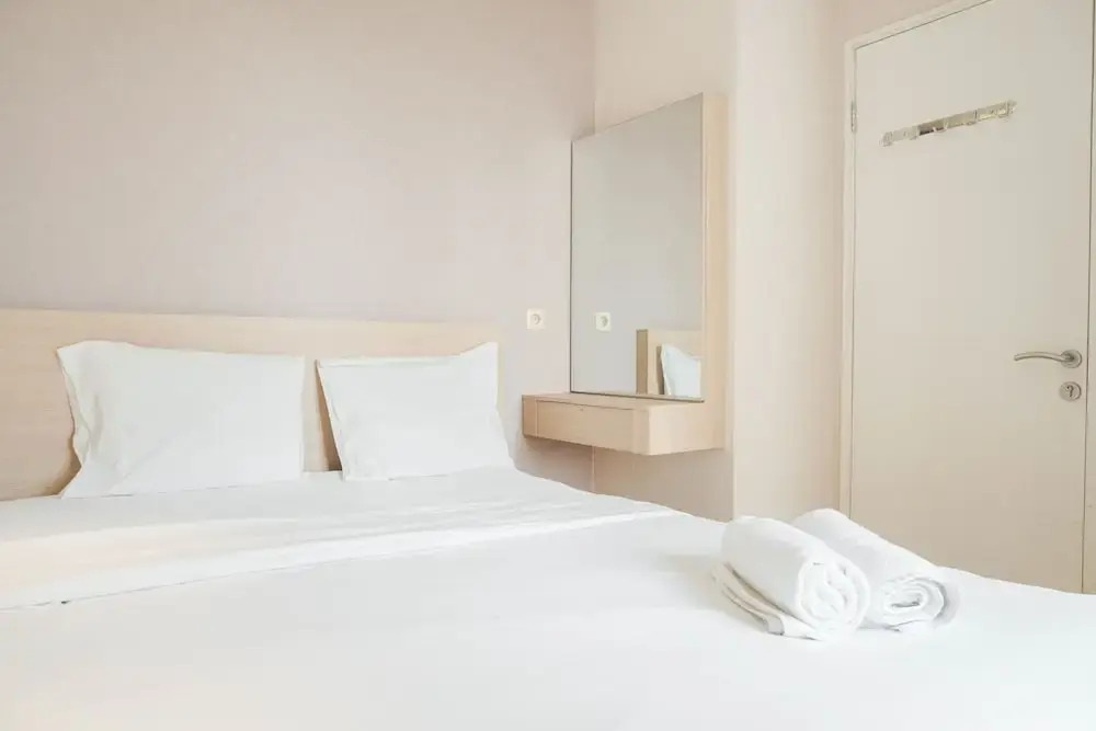 Джакарта: Fully Furnished With Elegant Design 2Br Bassura City Apartment