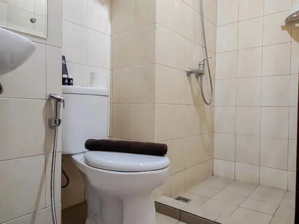 Макассар: Cozy Studio At Vida View Makassar Apartment