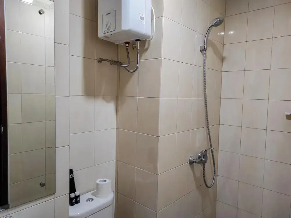 Макассар: Cozy Studio At Vida View Makassar Apartment