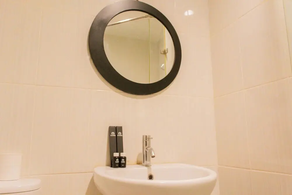 Джакарта: Nice And Comfort Studio At Tamansari Semanggi Apartment