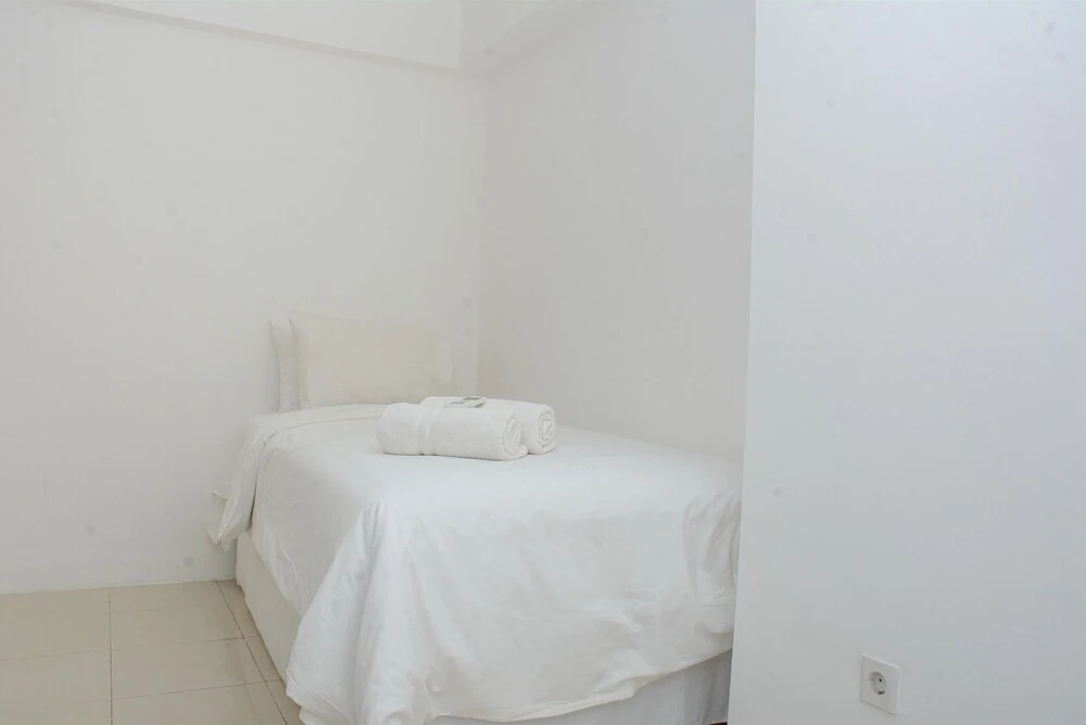 Джакарта: Strategic And Comfortable 1Br At Bassura City Apartment