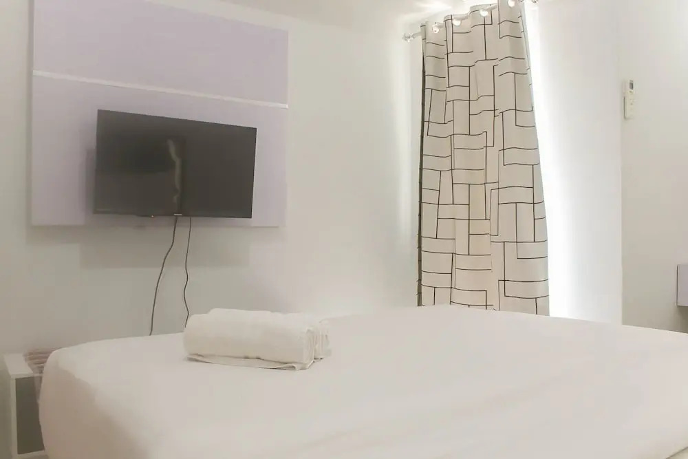 Караванг: Simple And Homey Studio At Tamansari Mahogany Karawang Apartment