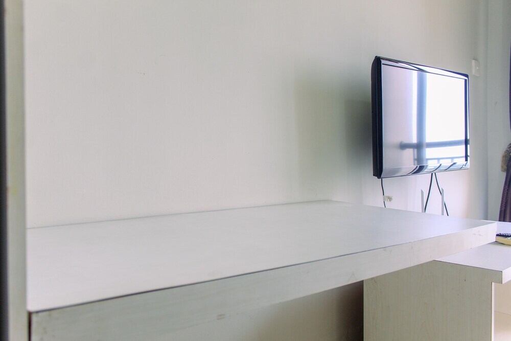 Южный Тангеранг: Comfortable And Homey Studio At Serpong Greenview Apartment