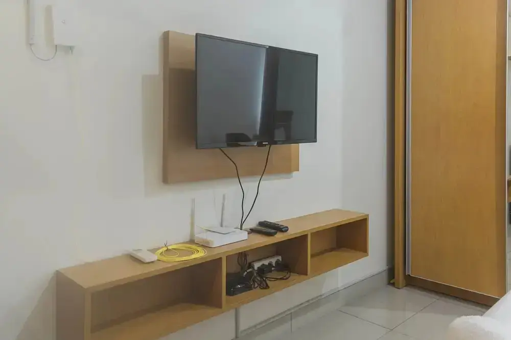 Бекаси: Comfy And Homey Studio Room At Grand Kamala Lagoon Apartment