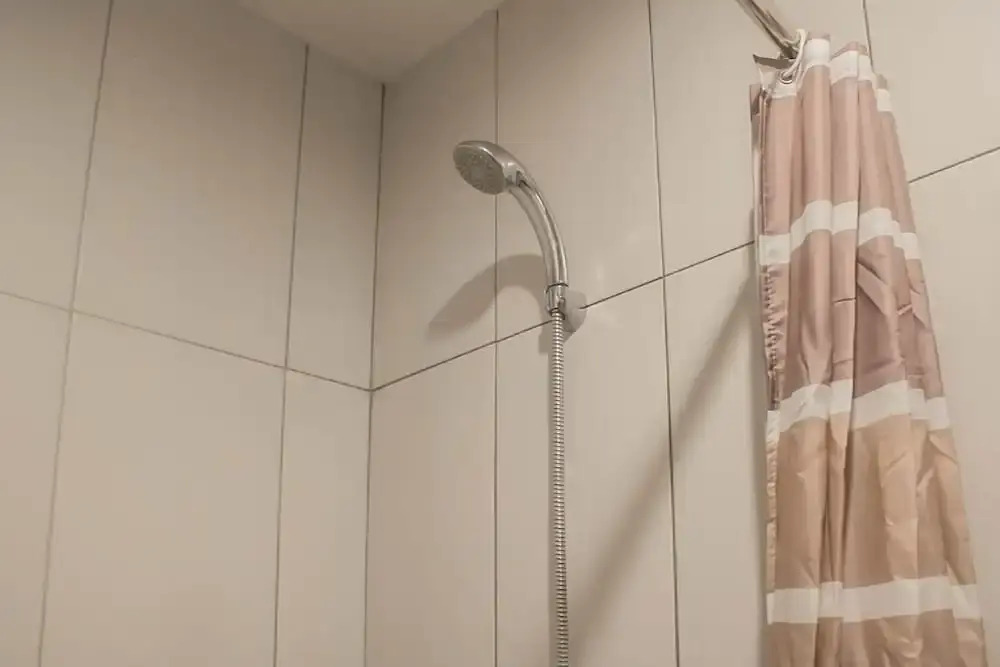 Бекаси: Comfy And Homey Studio Room At Grand Kamala Lagoon Apartment