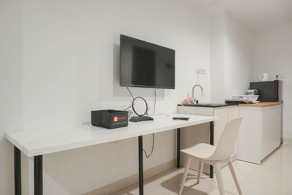Джакарта: Gorgeous And Cozy Studio At West Vista Apartment