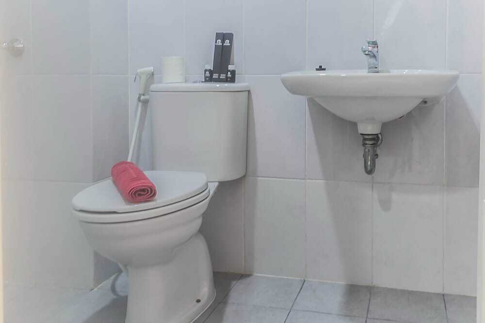 Бекаси: Fancy And Nice Studio At Patraland Urbano Apartment