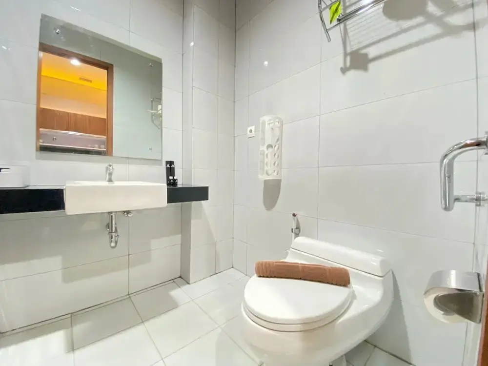 Бандунг: Pleasant 1Br Deluxe At Dago Suites Apartment Near Itb