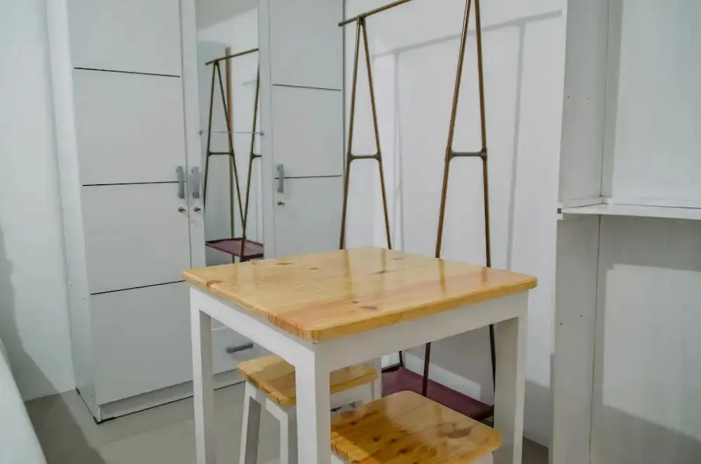 Южный Тангеранг: Minimalist Studio Room At Urbantown Serpong Apartment