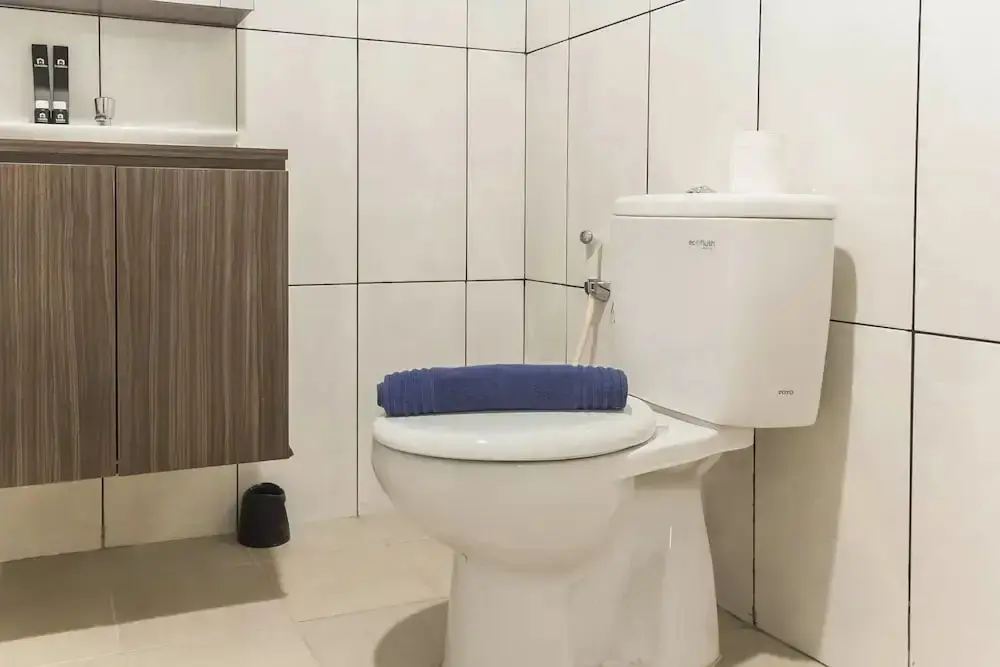 Бекаси: Chic And Cozy 2Br Grand Kamala Lagoon Apartment