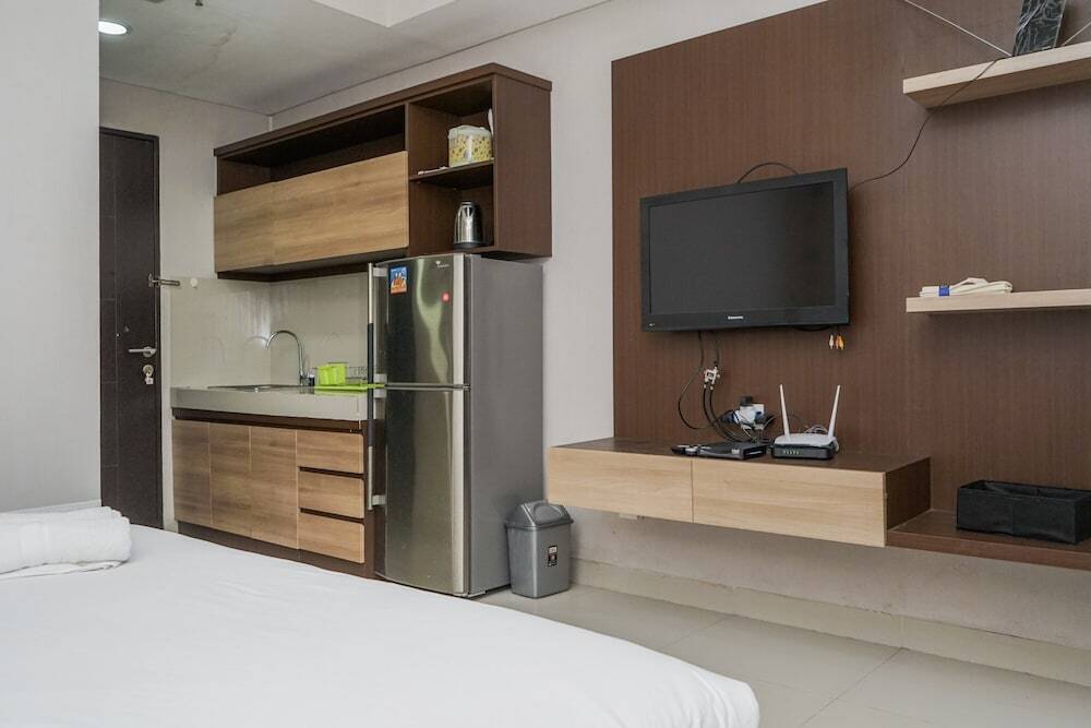 Legok: Relaxing Studio Apartment Atria Residences Near Summarecon Mall Serpong