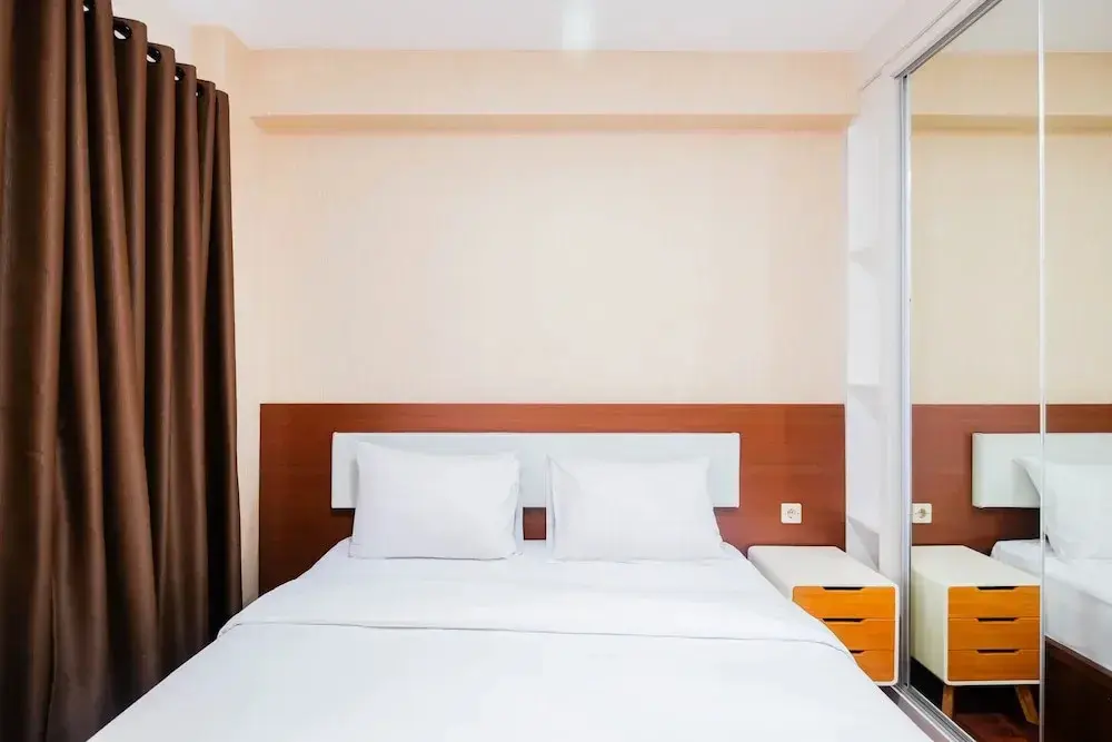 Джакарта: Cozy And Simply Studio Tifolia Apartment Near Kelapa Gading By Travelio
