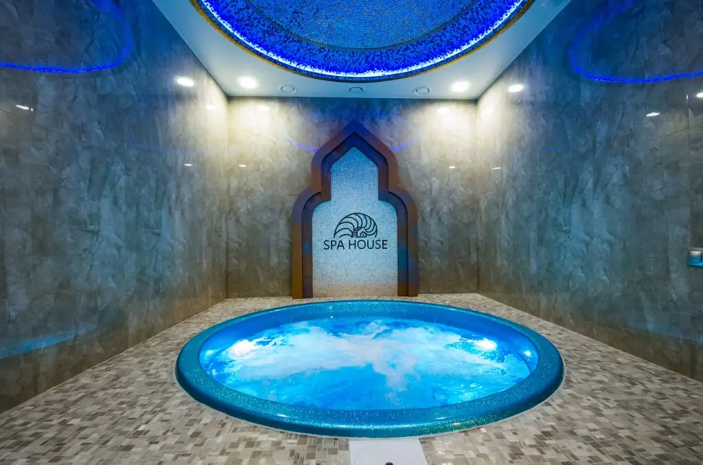 Ессентуки: Апартаменты Двухкомнатные с Бассейном Spa House