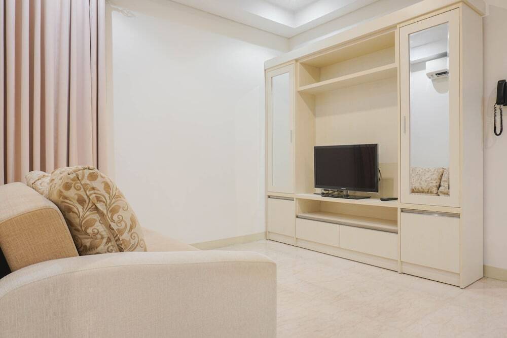 Джакарта: Fancy And Spacious 1Br Apartment At L'Avenue Pancoran