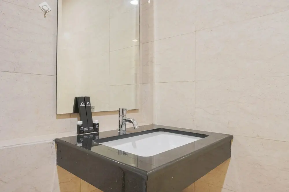 Джакарта: Fancy And Spacious 1Br Apartment At L'Avenue Pancoran