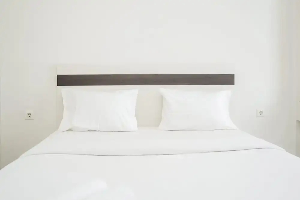 Legok: Nice And Artistic 1Br At Saveria Apartment