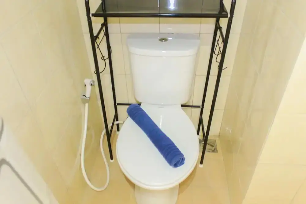 Южный Тангеранг: Cozy Living Studio Room At Urbantown Serpong Apartment
