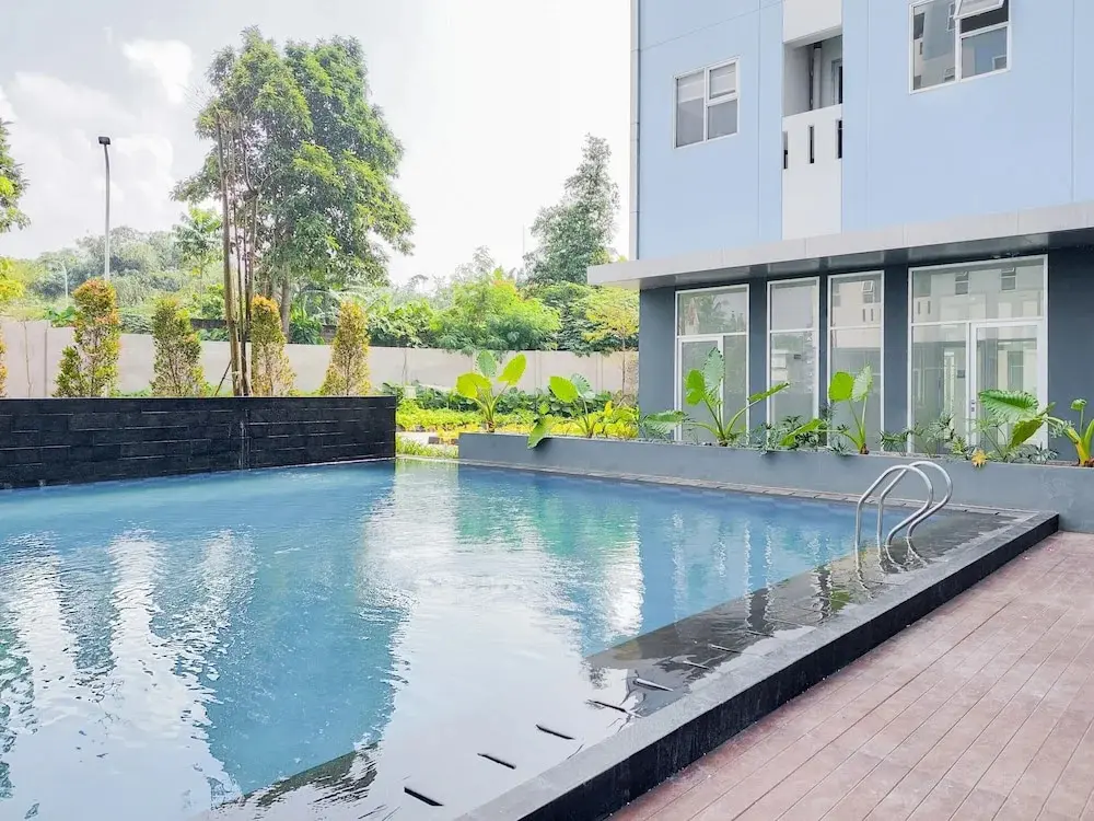 Южный Тангеранг: Cozy Living Studio Room At Urbantown Serpong Apartment