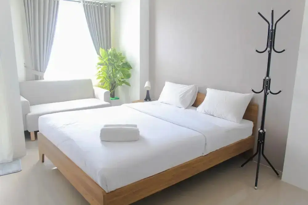 Южный Тангеранг: Cozy Living Studio Room At Urbantown Serpong Apartment