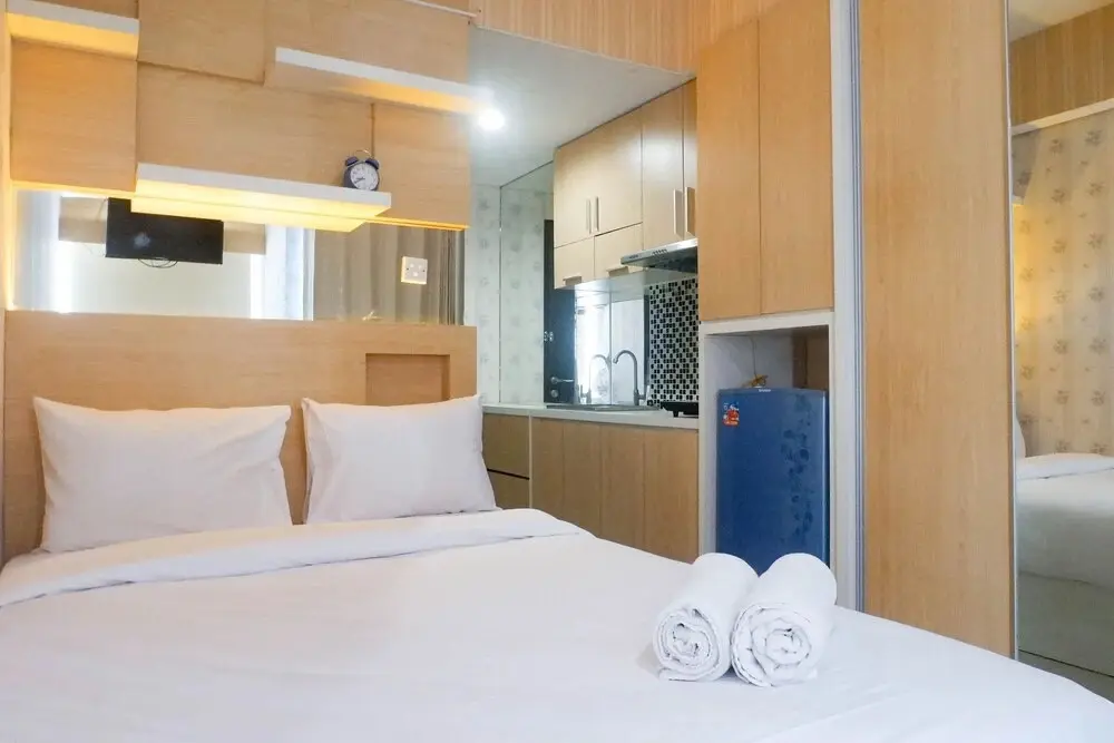 Сурабая: Exquisite Studio Apartment At Tamansari Papilio