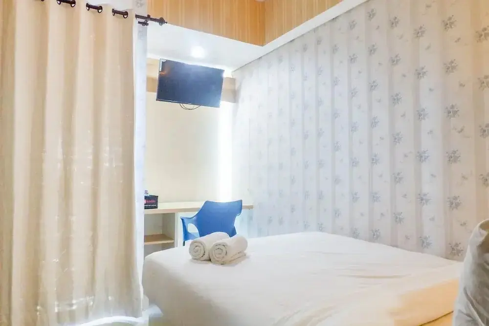 Сурабая: Exquisite Studio Apartment At Tamansari Papilio