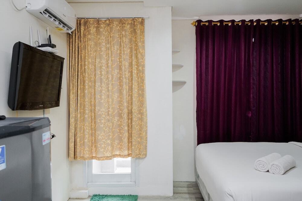 Южный Тангеранг: Comfy And Minimalist Studio At Bintaro Icon Apartment