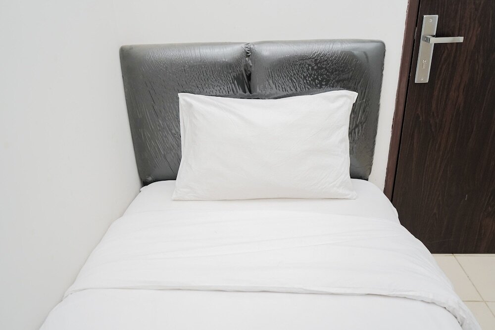 Южный Тангеранг: Homey And Simply 2Br At Serpong Greenview Apartment