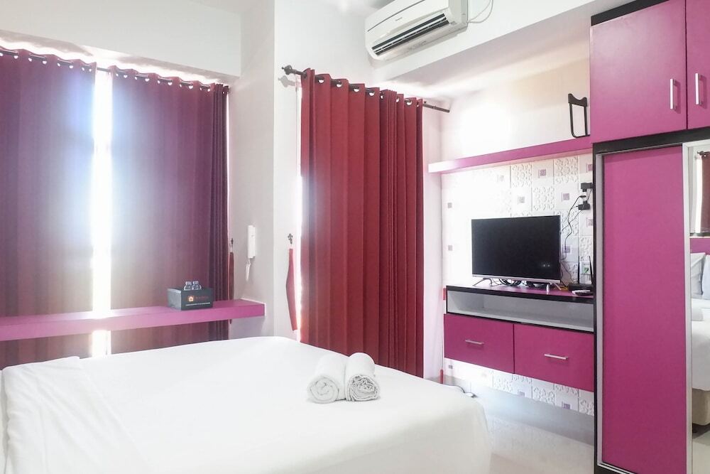 Сурабая: Cozy And Vibrant Studio Apartment At Taman Melati Surabaya