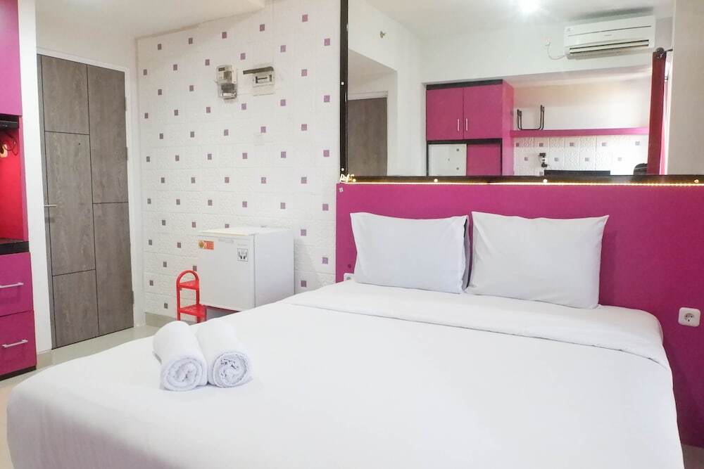 Сурабая: Cozy And Vibrant Studio Apartment At Taman Melati Surabaya