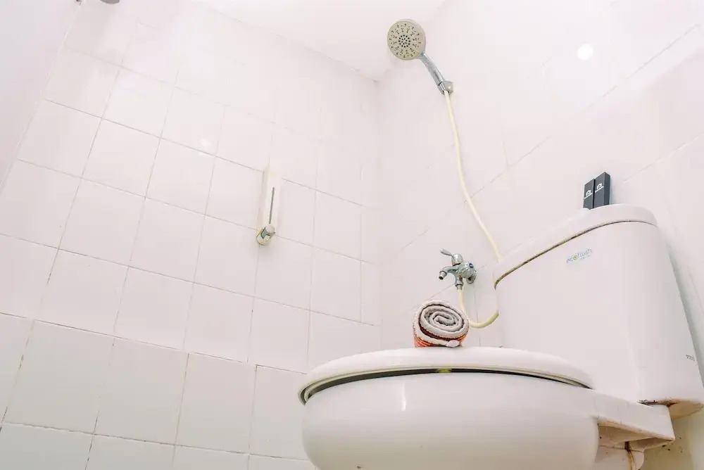 Джакарта: Alluring 2Br At Bassura City Apartment Near Mall