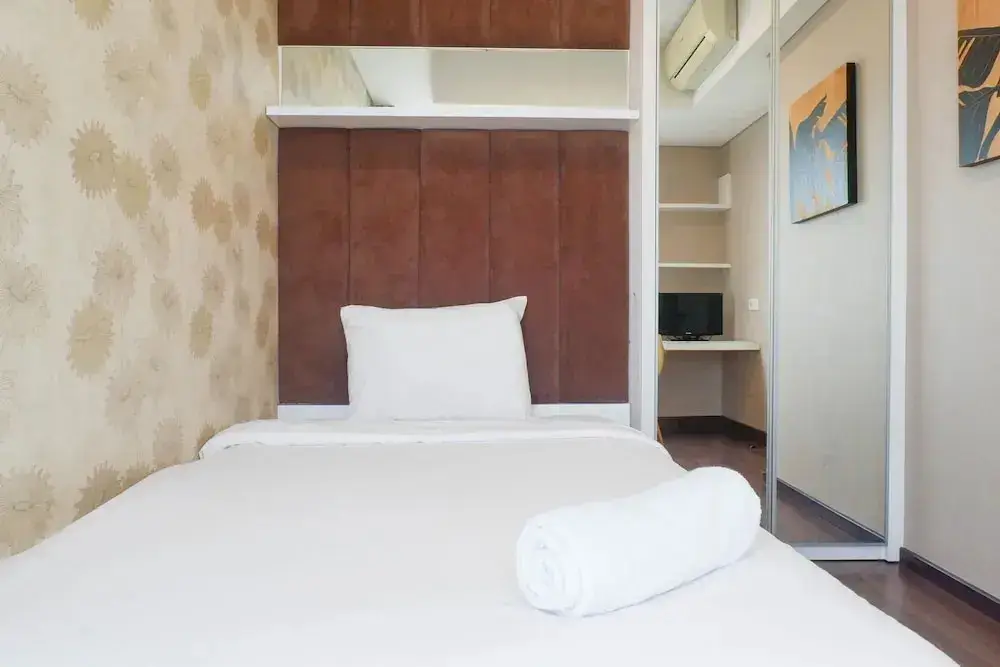 Сурабая: Scenic Modern 2Br Apartment At Trillium Residence