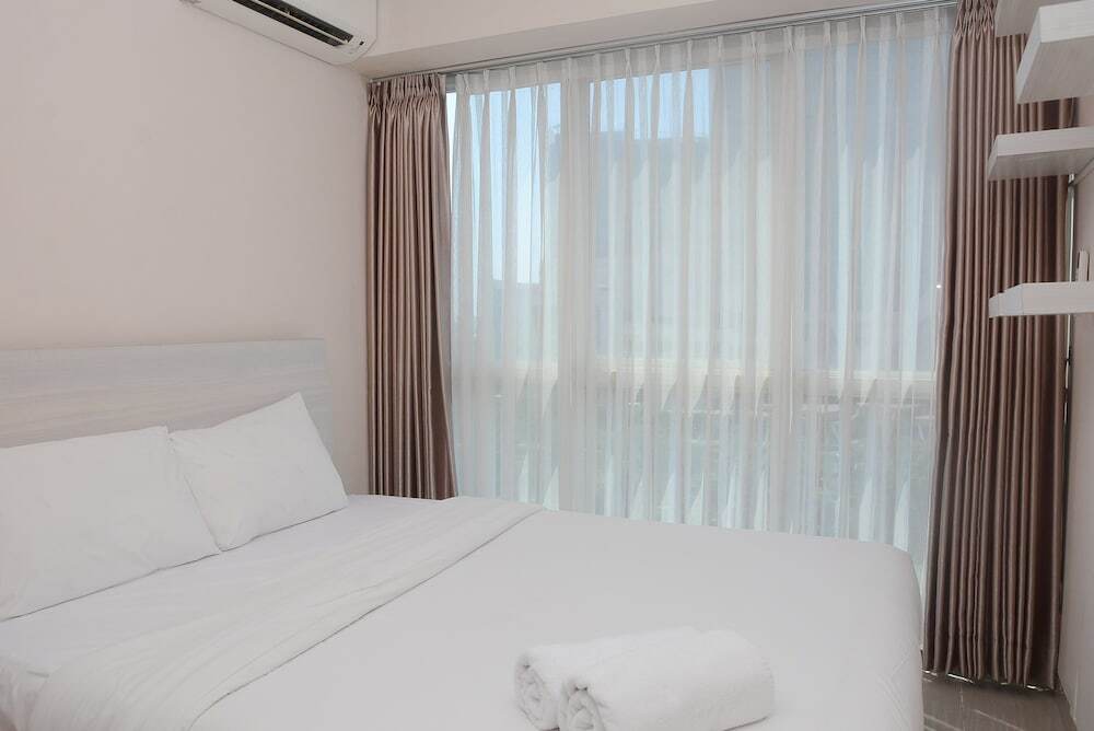 Джакарта: Comfort and Stylish 1BR at Callia Apartment