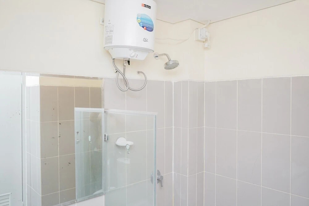 Южный Тангеранг: Comfy and Homey Studio at Bintaro Plaza Residence Tower Altiz Apartment