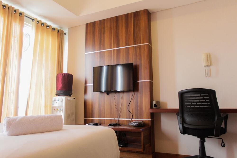 Stylish and Modern Studio Apartment at Bintaro Plaza Residence — фото 1