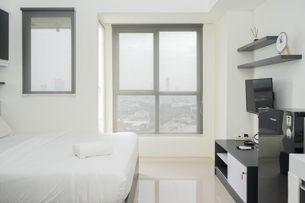 Южный Тангеранг: Cozy and Homey Studio at Silk Town Apartment