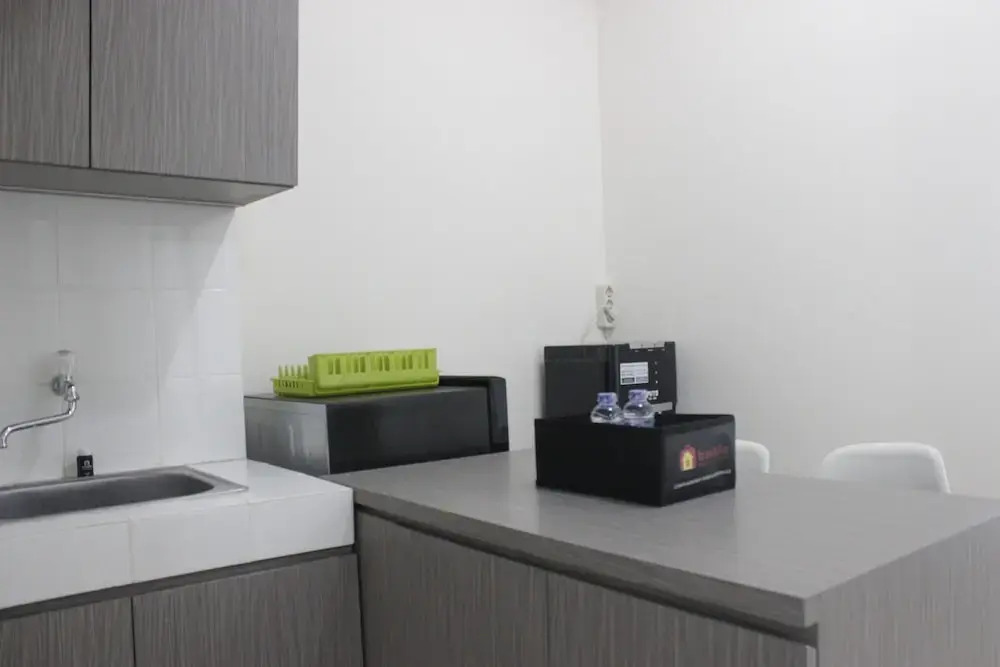 Бандунг: Simply 2BR without Living Room Apartment at Parahyangan Residence