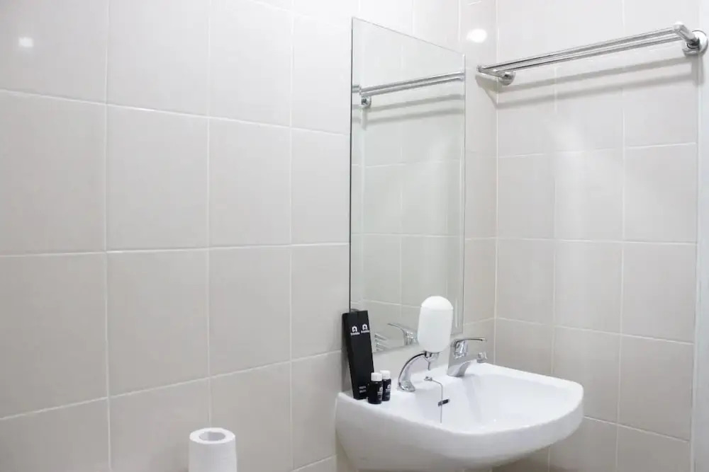 Бандунг: Simply 2BR without Living Room Apartment at Parahyangan Residence