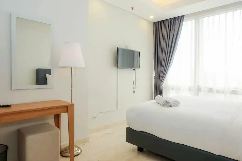 Джакарта: Posh 2BR at The Empyreal Condominium Epicentrum Apartment