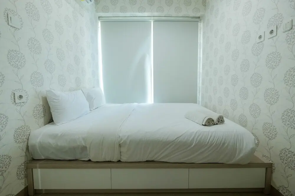 Бекаси: Comfy and Modern 2BR Grand Kamala Lagoon Apartment